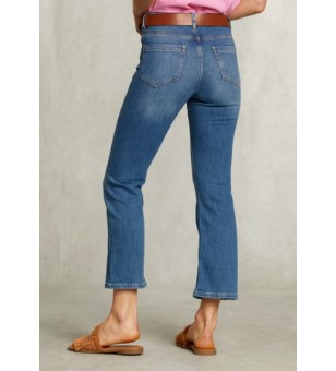 semi flared cropped jeans