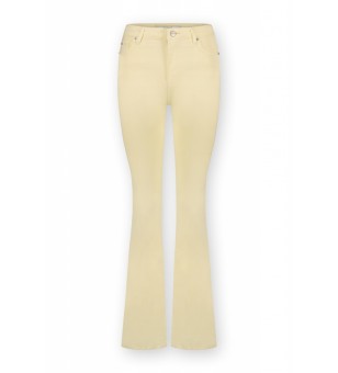 jane - colored flared jeans