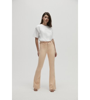 jane - colored flared jeans