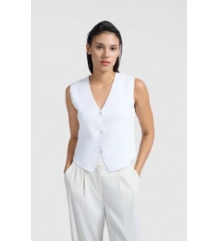 clean knitted gilet