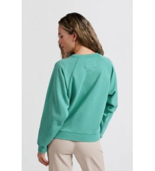 raglan sweatshirt
