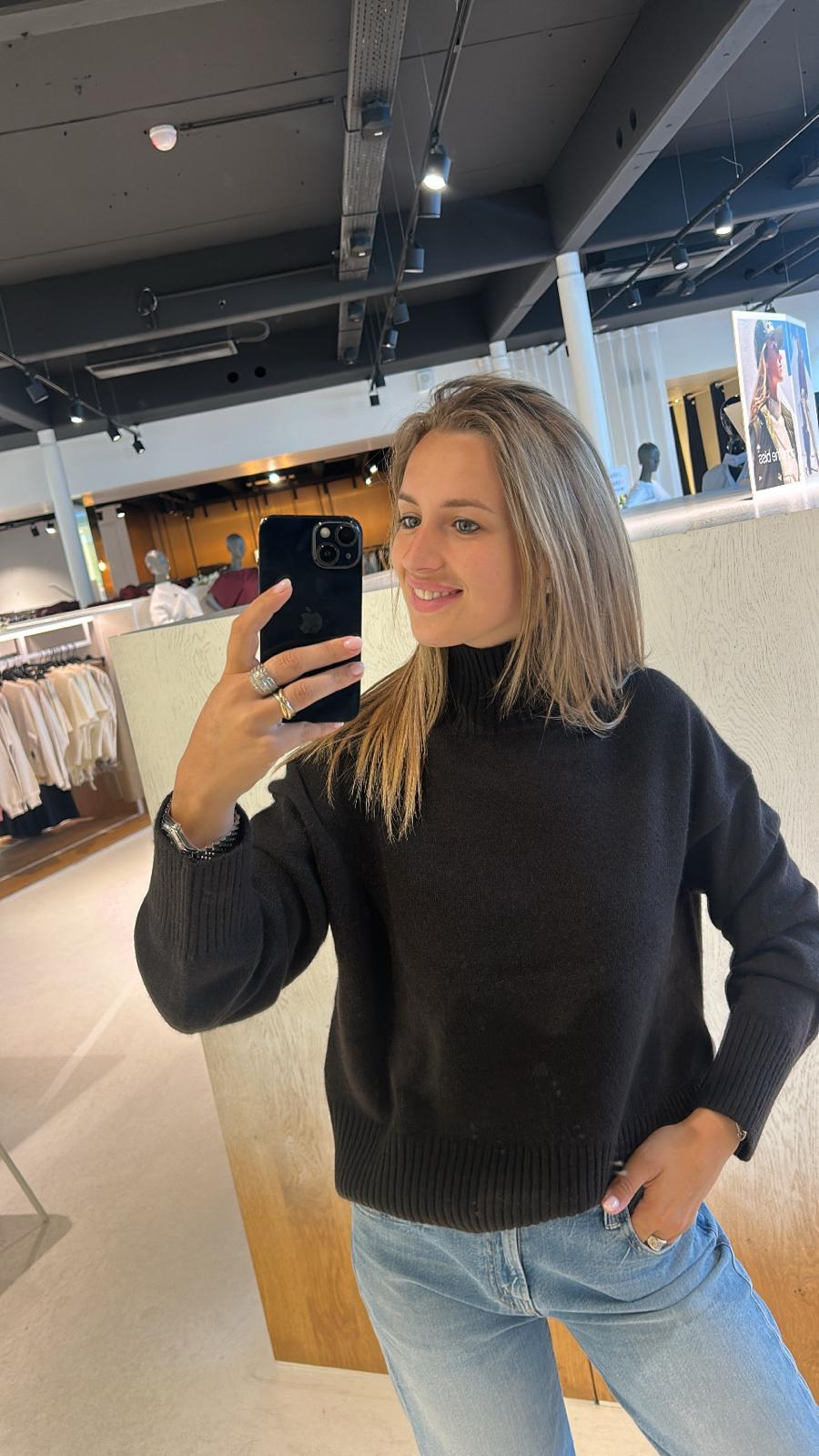 CHUNKY CARMEN FUNNEL NECK COCO LOCO