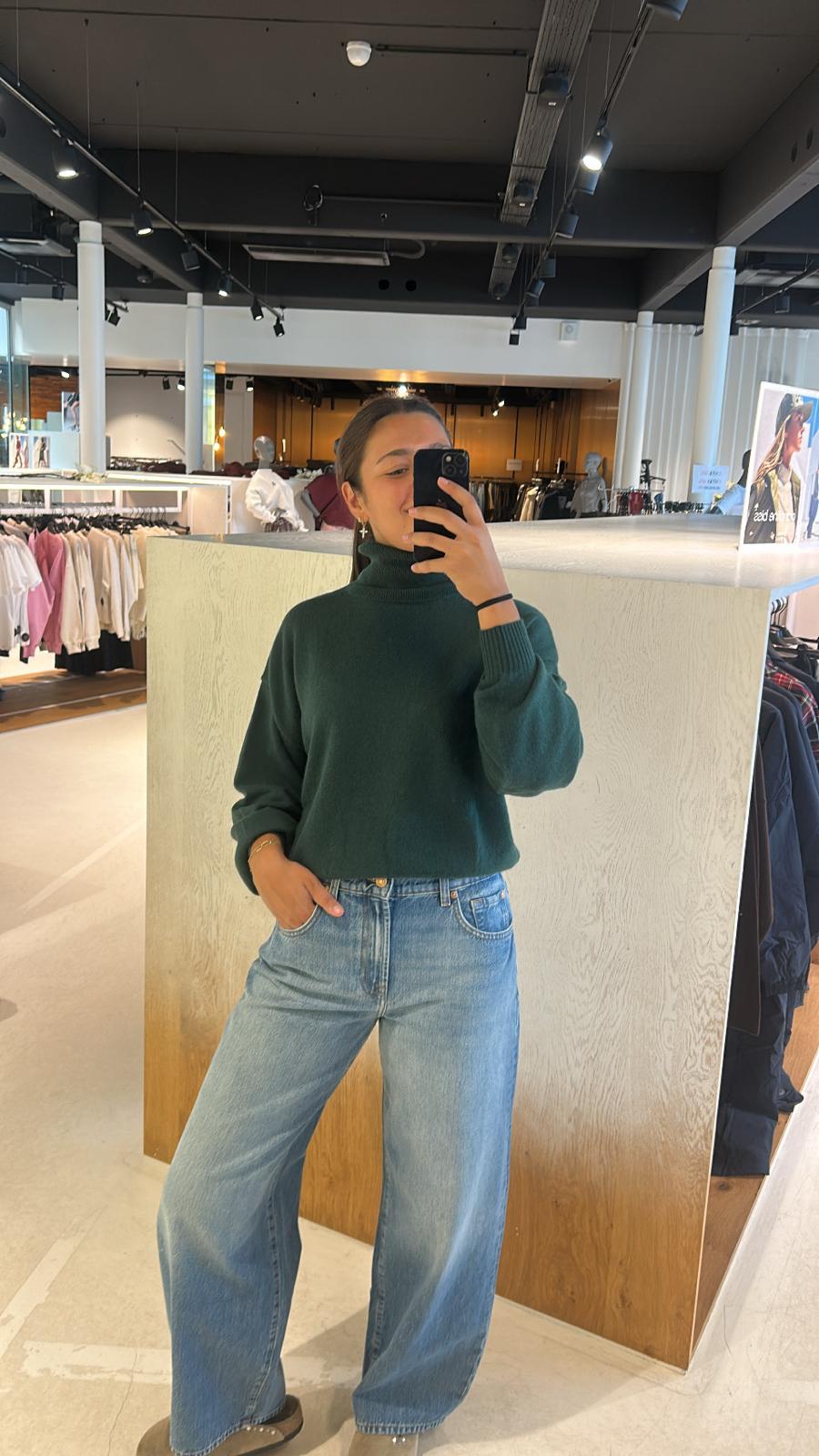 SUNDANCE ROLL NECK COLLEGE GIRL