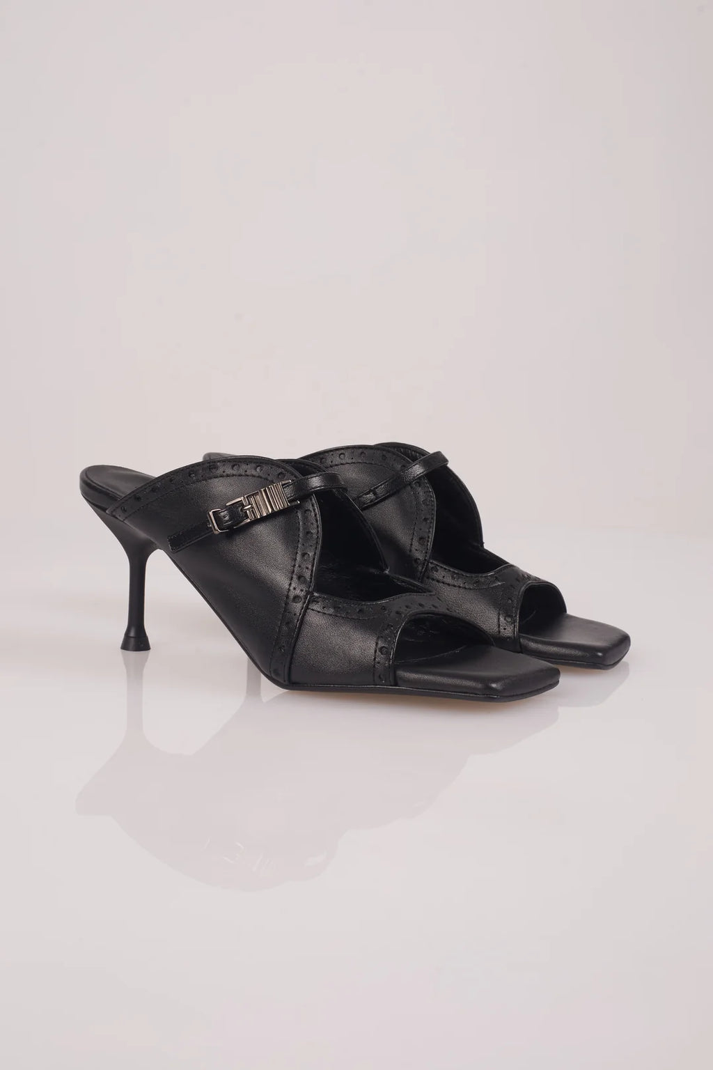 Raven Sandal BLACK LEATHER