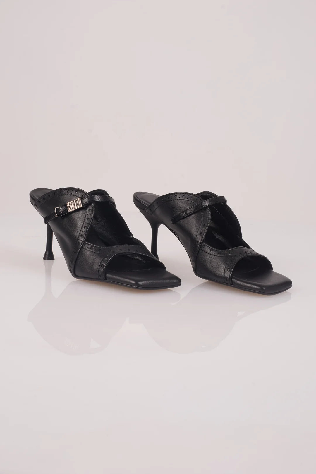Raven Sandal BLACK LEATHER