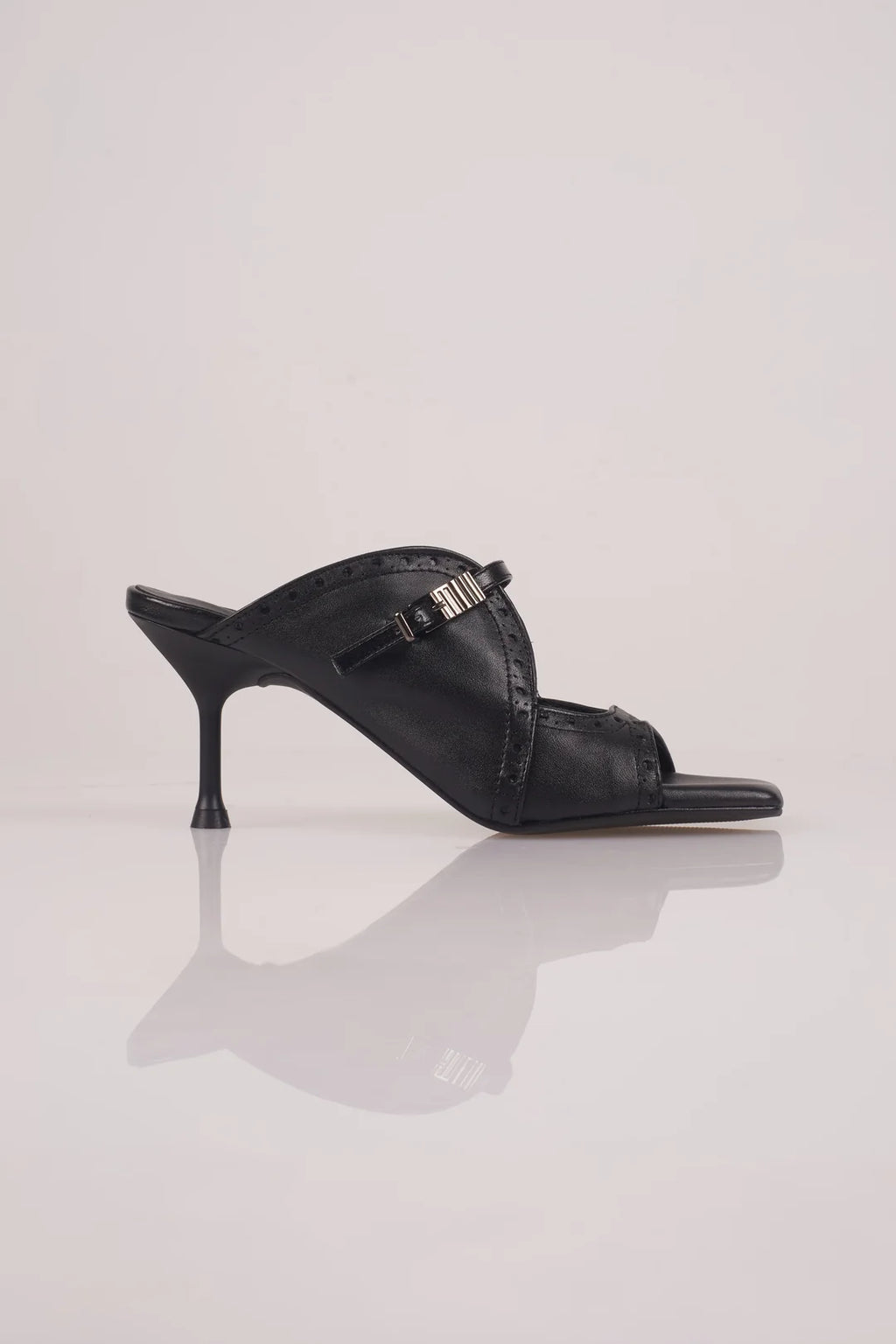 Raven Sandal BLACK LEATHER