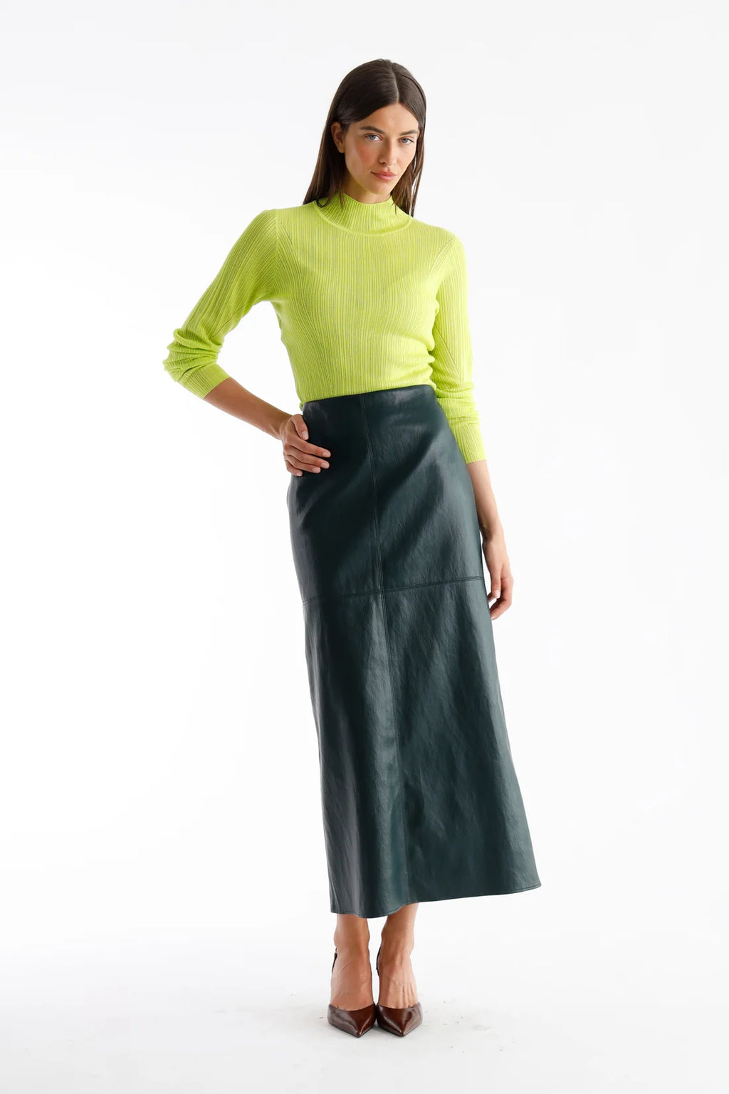 Snack pine skirt