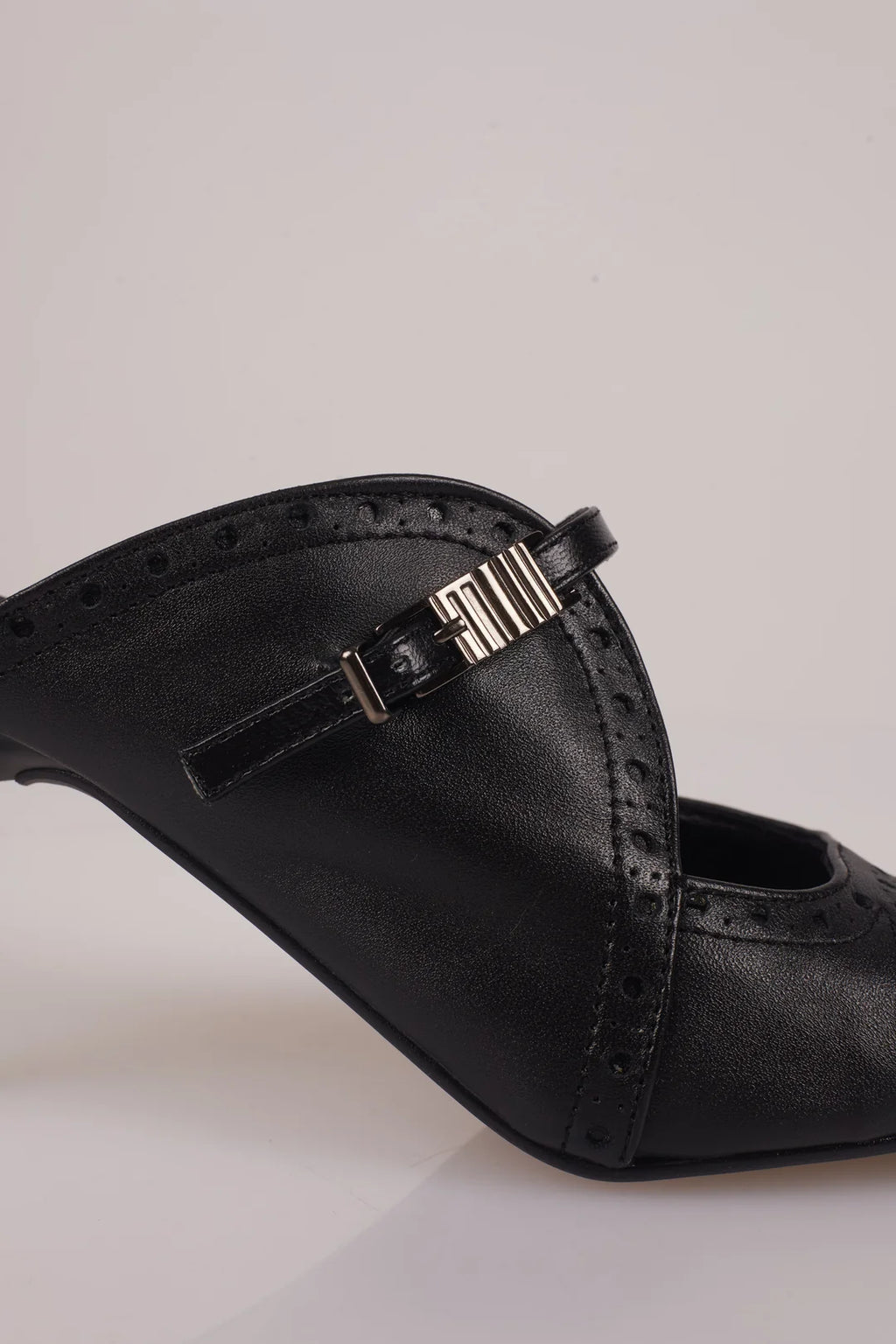 Raven Sandal BLACK LEATHER