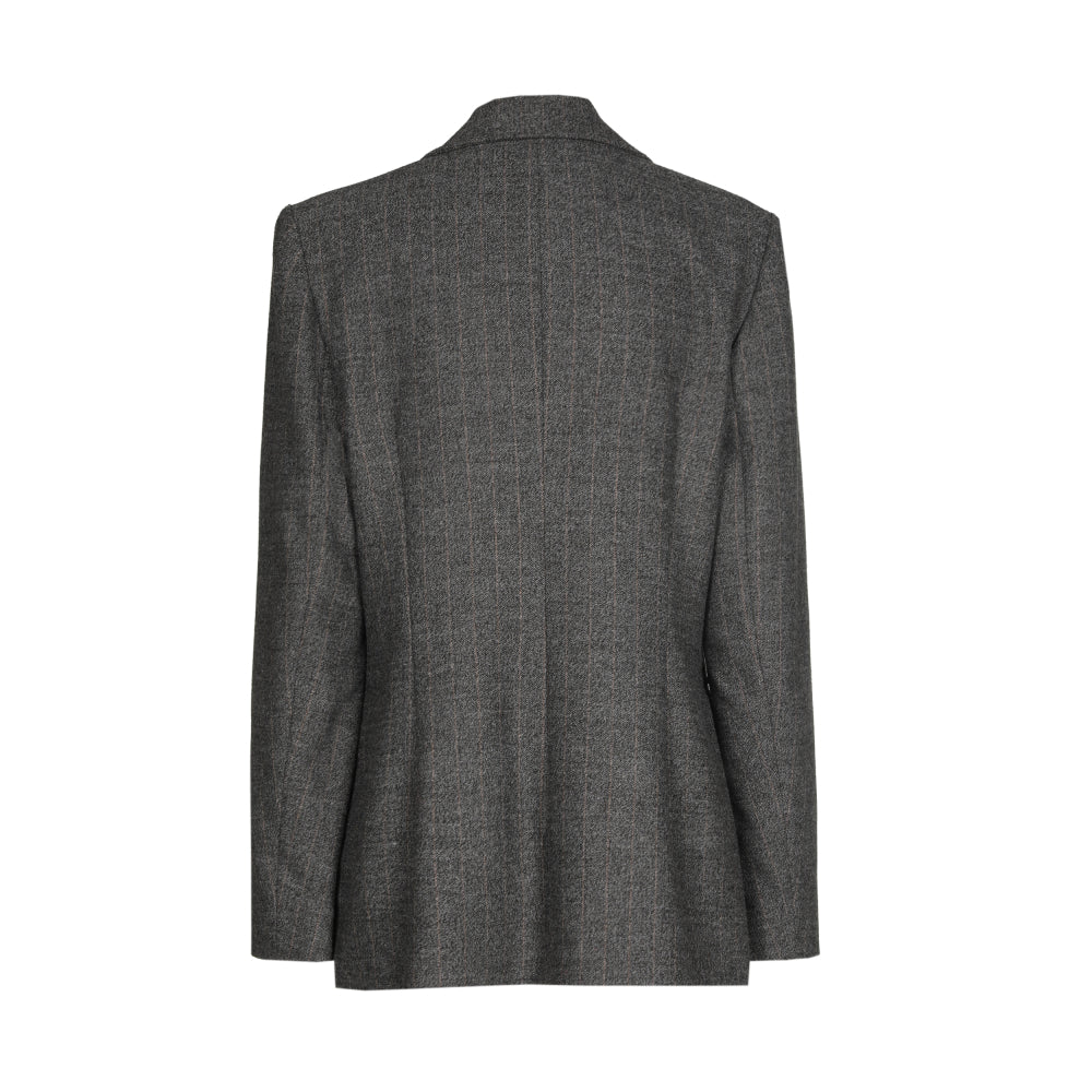 City chic blazer met pins