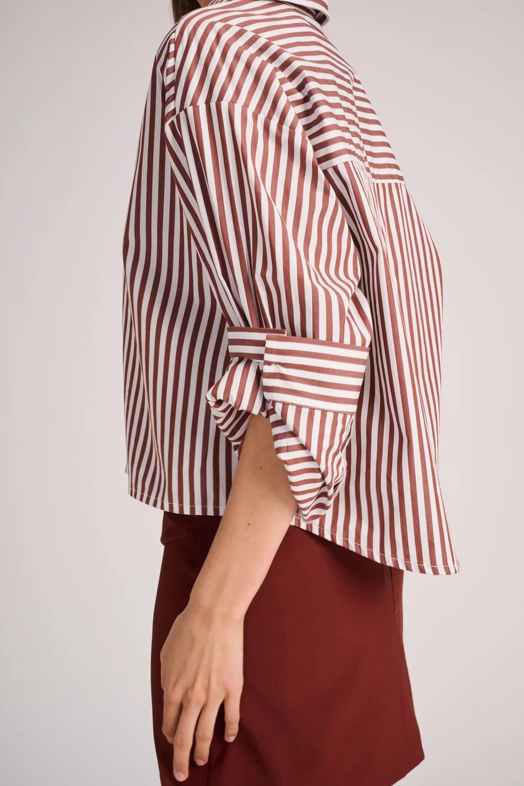 Toronto Blouse Lipstick