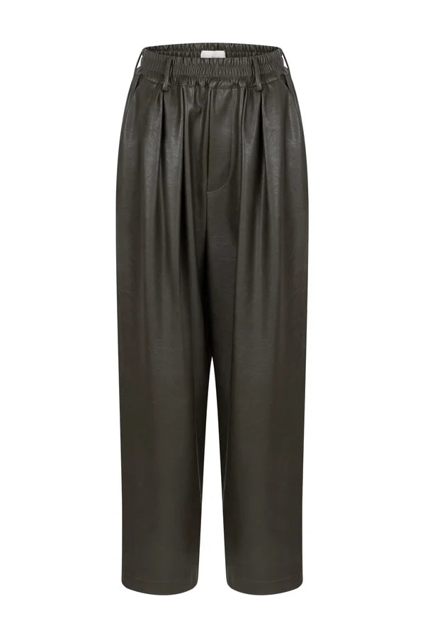 Kick Pleated Pants Khaki Faux Leather
