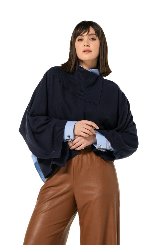Losse poncho met wijde mouwen