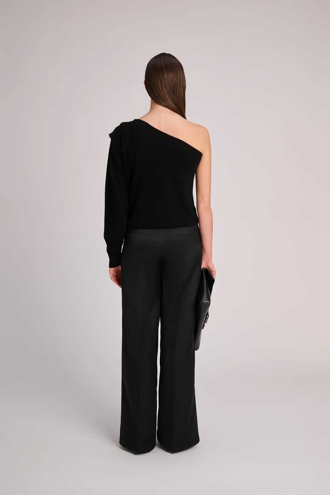 Milan Pull Black