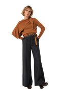 Elegante pull met strik- en schouderdetail