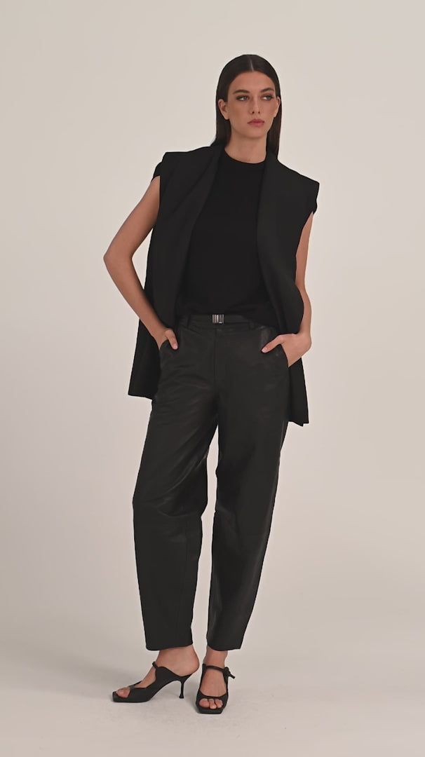 Geneva Vest Black