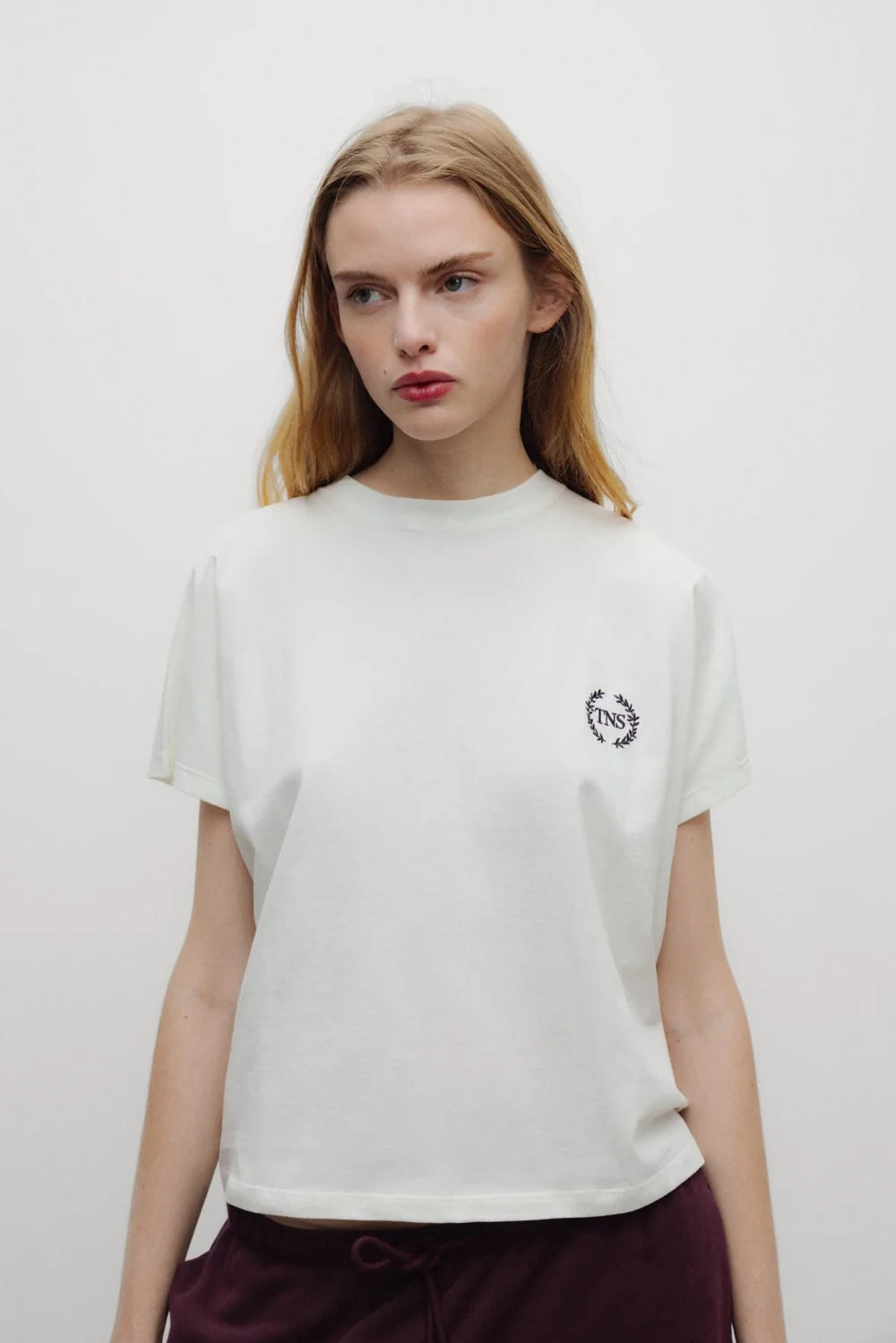 Mochi Woman T-Shirt Winetesting Emb