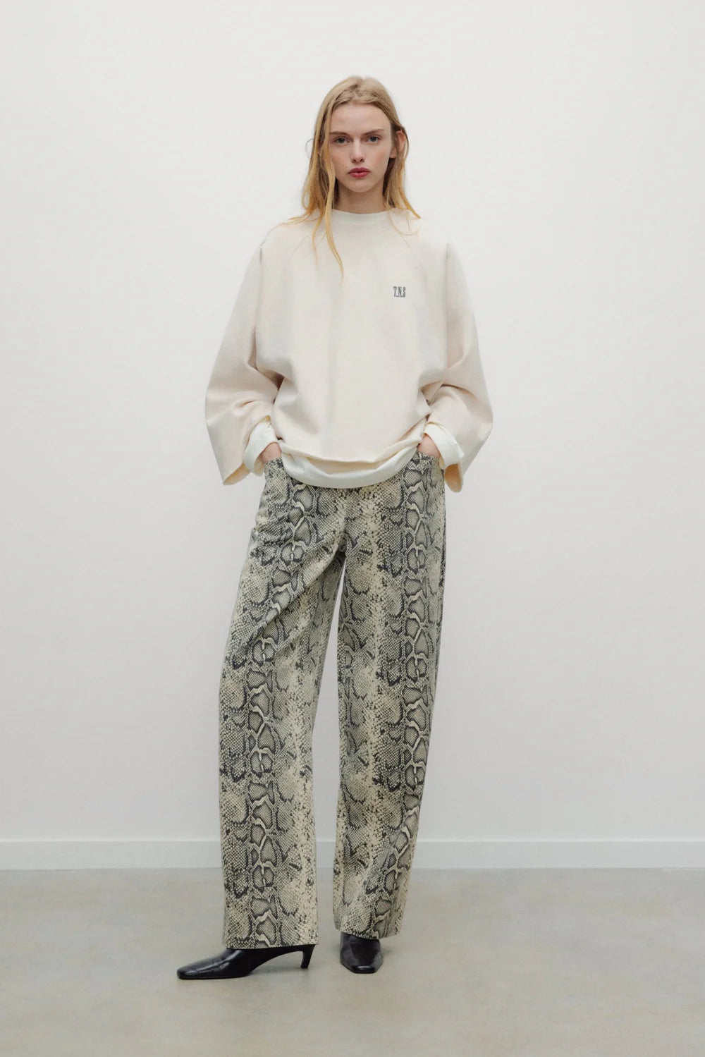 Fog Woman Sweatshirt